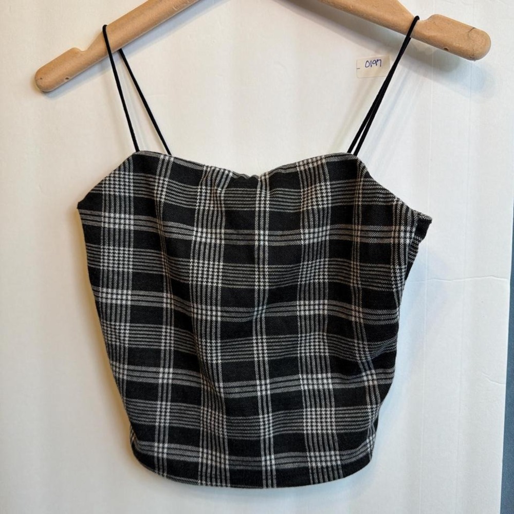 Popular 21 Black and White Plain Crop Tank Top‎ Size Small